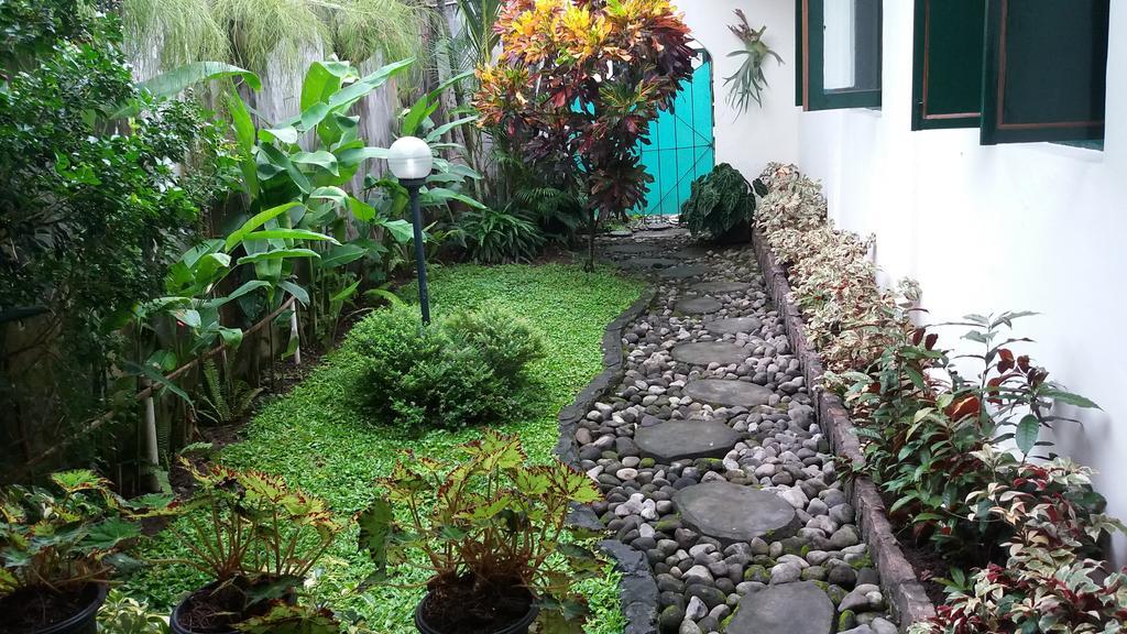 Ndalem Gamelan Apartment Yogyakarta Exterior foto
