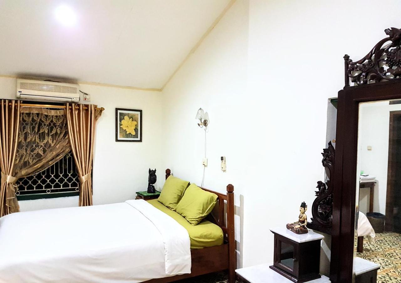 Ndalem Gamelan Apartment Yogyakarta Exterior foto
